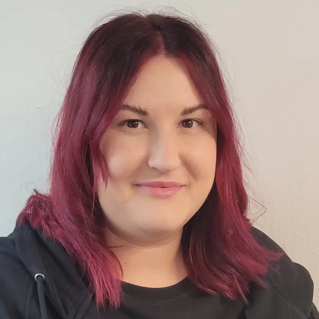Kirsty Cosgrove - Administration team